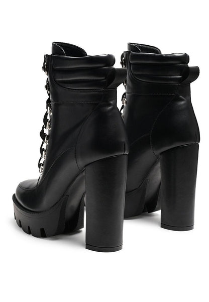 Stopper Cushion Collared Lace Up Boots